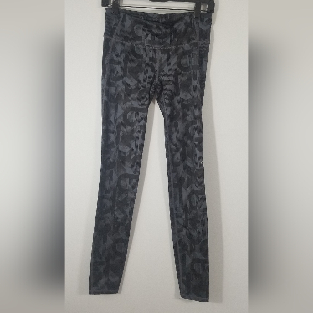 Gap Fit Full Length Athletic Leggings. Workout Pants. Zipper Key Pocket. Size S.
